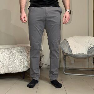 Bonobos Men’s 2.0 Chino in Graphite Gray size 33x32 - Slim Taper